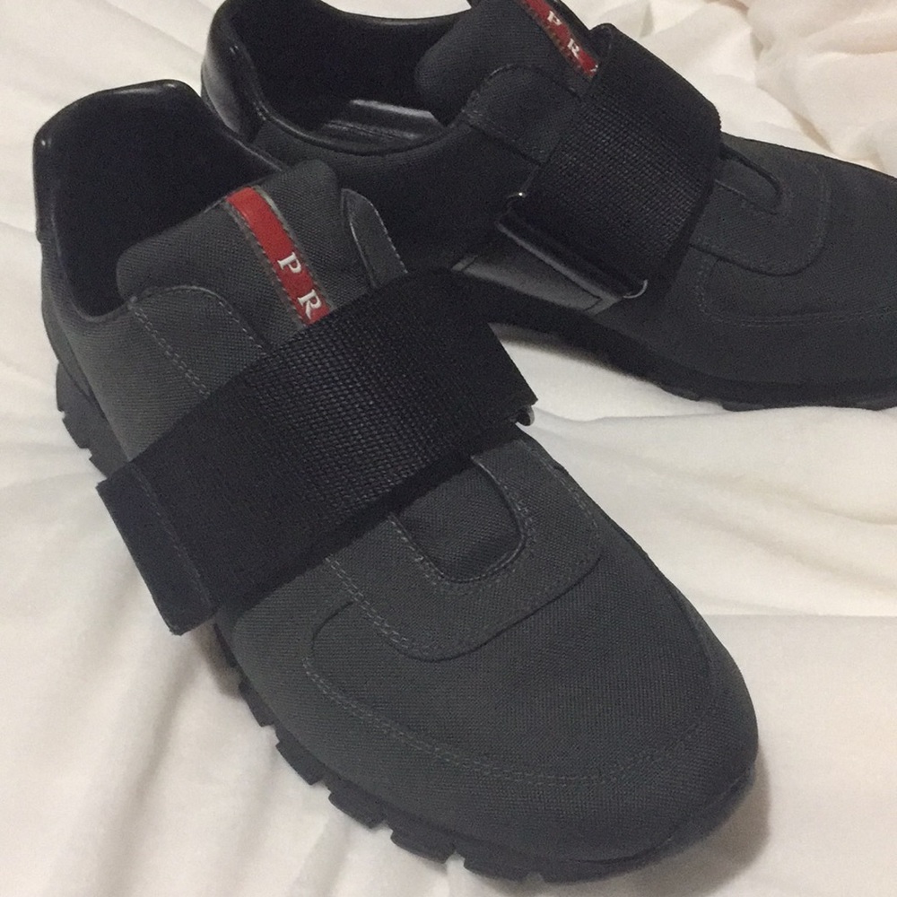 Like NEW!!! Prada sneakers